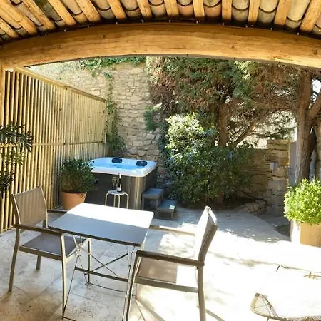La Maison Des Vendangeurs - Table D'Hotes Le Soir Du Jeudi Au Dimanche- Jacuzzi - Balneo Spa - Acces Piscine Pour Toutes Les Chambres Sauf Studio Coquet- Piscine De Mai A Mi-Octobre Martignargues Buitenkant foto