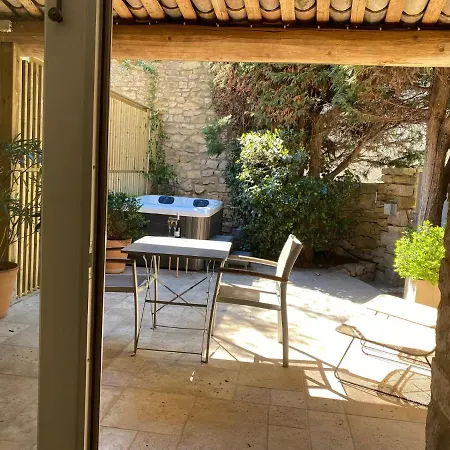 La Maison Des Vendangeurs - Table D'Hotes Le Soir Du Jeudi Au Dimanche- Jacuzzi - Balneo Spa - Acces Piscine Pour Toutes Les Chambres Sauf Studio Coquet- Piscine De Mai A Mi-Octobre Martignargues Buitenkant foto