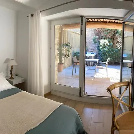 La Maison Des Vendangeurs - Table D'Hotes Le Soir Du Jeudi Au Dimanche- Jacuzzi - Balneo Spa - Acces Piscine Pour Toutes Les Chambres Sauf Studio Coquet- Piscine De Mai A Mi-Octobre Martignargues Buitenkant foto
