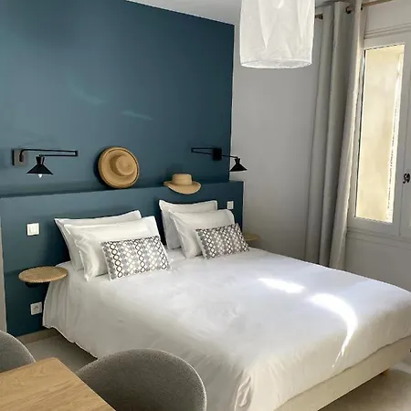 La Maison Des Vendangeurs - Table D'Hotes Le Soir Du Jeudi Au Dimanche- Jacuzzi - Balneo Spa - Acces Piscine Pour Toutes Les Chambres Sauf Studio Coquet- Piscine De Mai A Mi-Octobre Martignargues Buitenkant foto