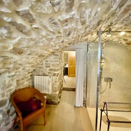 La Maison Des Vendangeurs - Table D'Hotes Le Soir Du Jeudi Au Dimanche- Jacuzzi - Balneo Spa - Acces Piscine Pour Toutes Les Chambres Sauf Studio Coquet- Piscine De Mai A Mi-Octobre Martignargues Buitenkant foto
