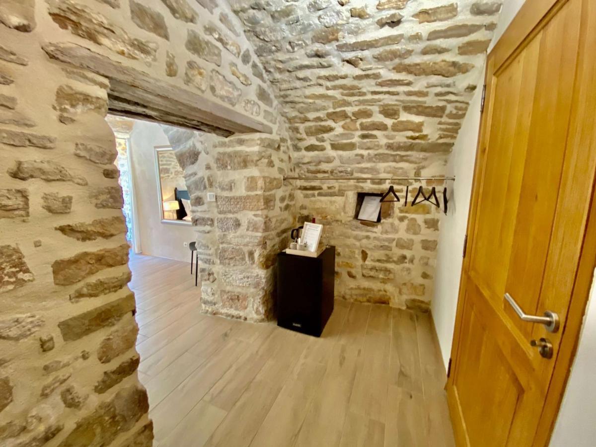 Bed & Breakfast La Maison Des Vendangeurs - Table D'hotes Le Soir Du Jeudi Au Dimanche- Jacuzzi - Balneo - Acces Piscine Pour Toutes Les Sauf Coquet- Piscine De Mai A Mi-octobre *