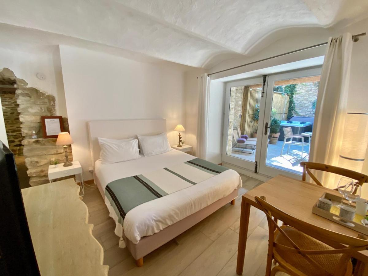 Bed & Breakfast La Maison Des Vendangeurs - Table D'hotes Le Soir Du Jeudi Au Dimanche- Jacuzzi - Balneo - Acces Piscine Pour Toutes Les Sauf Coquet- Piscine De Mai A Mi-octobre